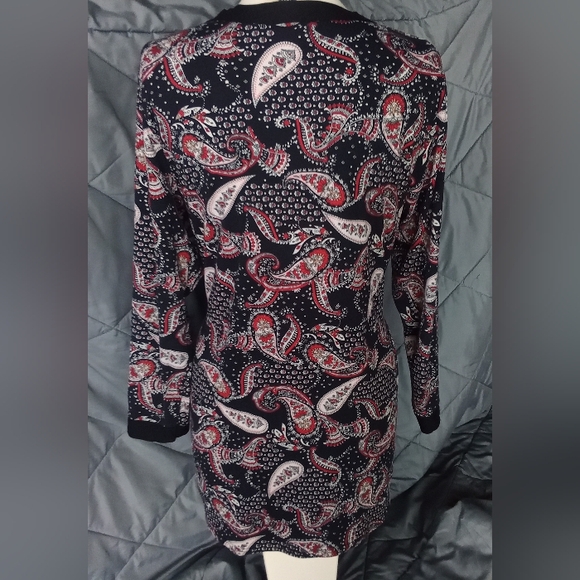 Women's Black Robe Paisley Red & White Pattern Brother's Stretchy V Neck Size XL - Picture 3 of 14